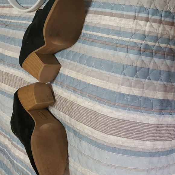 Sonoma Booties - Picture 5 of 5